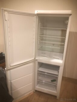 Predám kombinovanú chladničku Zanussi - 3