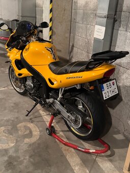 Triumph Sprint RS - 3