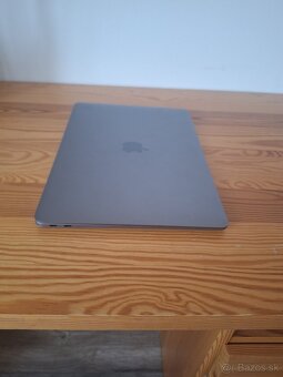 Predám MacBook Air 13" M1 (2020) – kozmický sivý - 3