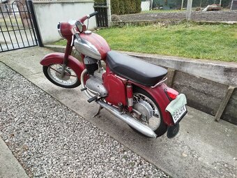 Jawa 250 - 3