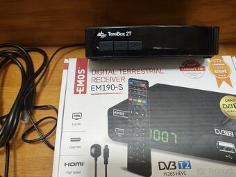 Predám DVBT -2 tuner,, nabíjačku - 3