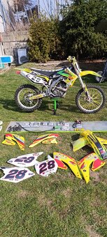 RMZ 250 - 3