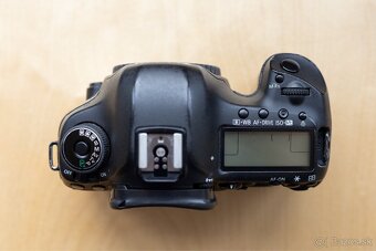 Canon 5D mark III - 3