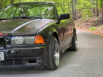 BMW e36 320i coupe - 3