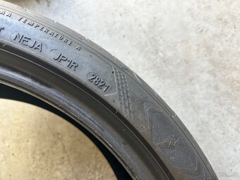 225/40 r19 - 3