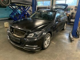 Rozpredam Mercedes c220cdi w204 facelift - 3