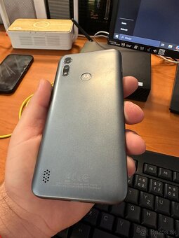 Motorola Moto e6s - 3