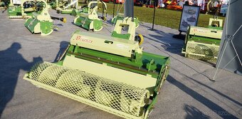 Zakladač trávnika, spätná fréza STARK na PREDAJ, 125 cm - 3
