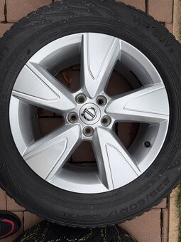 disky Volvo XC40 R17 + zimne pneu Nokian - 3
