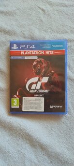 Predám 3 ps4 hry+VR headset - 3