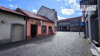 RODINNÝ DOM V CENTRE MESTA, PODLAHOVÁ PLOCHA 248m2, ŽILINA - 3