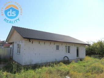 Na predaj rozostavaný 4 izb. bungalov, 532 m2, Veľké Ripňany - 3