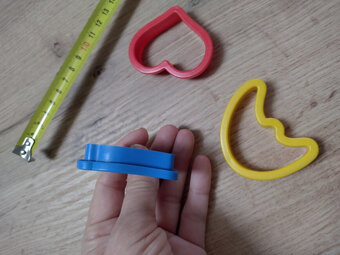 Nielen vianocne vykrajovacky CENA SPOLU - 3