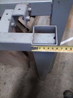 Výškovo nastaviteľné nohy - 3