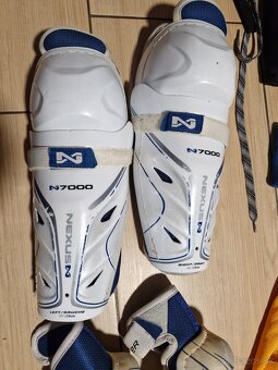 Hokejovú  výstroj Bauer nexus Junior S - 3