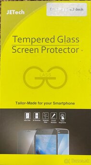 OCHRANNÉ SKLÁ NA IPHONE - 3