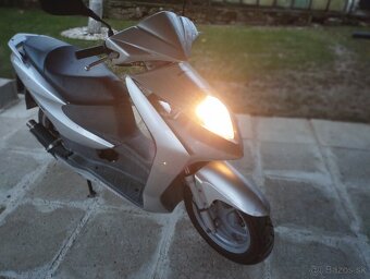 Predám Hondu Dylan 150cm3 - 3