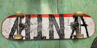 Skateboard - 3
