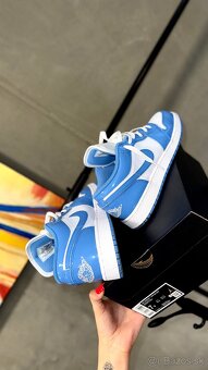 AIR Jordan 1 Low SE UNC Patent (GS) – modro-biele (EU 40) - 3