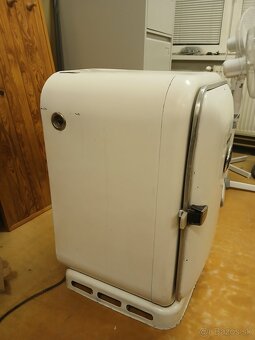 Retro chladnička Elektrosvit - 3