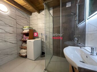 Nadštandartný podkrovný app. byt s vytahom na Hlavnej ulici - 3