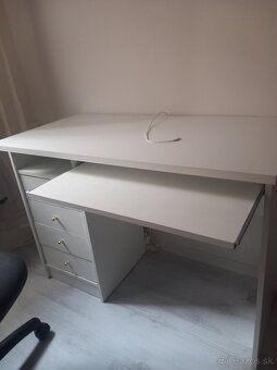 Kancelárske kreslo a pisaci stól - 3