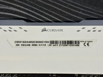 CORSAIR VENGEANCE - 3