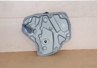 sťahovačka okna Octavia 2 - 3