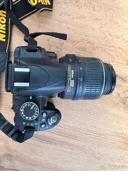 Nikon D3100 - 3