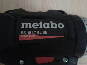 Metabo šrobovačka + 2 baterie a nabijacka - 3