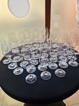 Predám  poháre na víno - 3