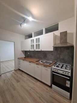 Prenájom 2 izbového bytu - 3