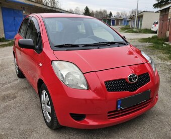 Toyota Yaris 1,0 , 51kw, 5d. hatchback, 5-st. manuál - 3