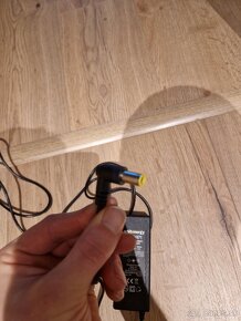 Adapter nabijacka 20V/4.5A 90W 04571
- 3