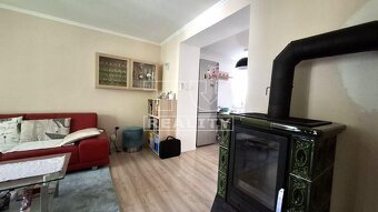Pekný zrekonštruovaný 2 izbový byt s balkónom, dvoma... - 3