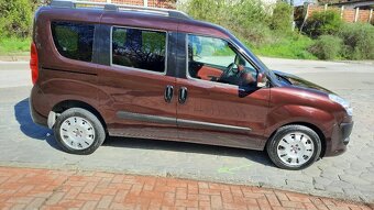 Fiat Dobló Panorama 2.0 MJTD Emotion 99kW 5 miest klima - 3