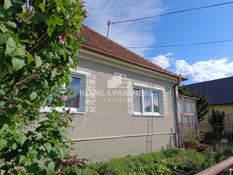 Klasický 3 izbový rodinný dom - Komjatice - 3