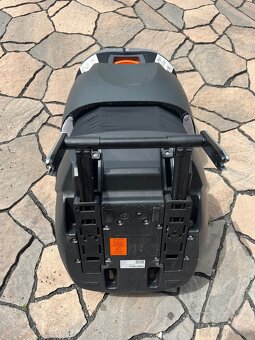 Autosedacka - 3
