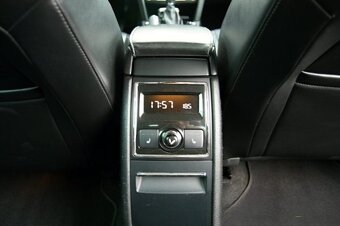 Škoda Superb 2.0 TDI 125kW DSG - 3