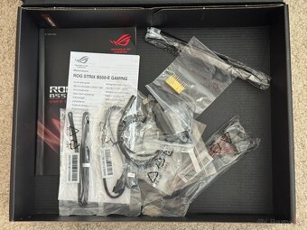 ASUS ROG STRIX B550-E GAMING - AM4, Wi-Fi 6, ATX - 3