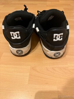 DC shoes - 3