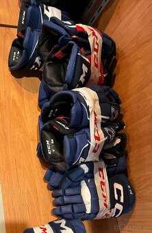 rukavice pouzite - 3