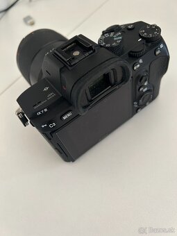 Sony a7III + Sony 35mm f1.8 - 3