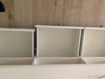 Skrinka pod televízor - 3