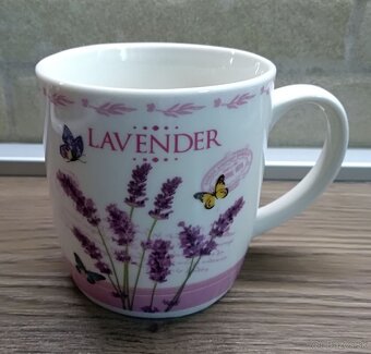 Rôzne hrnčeky/poháre - 3