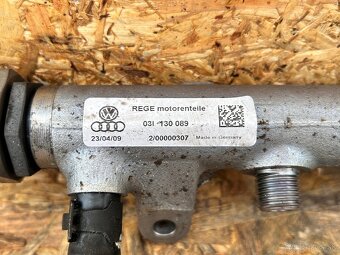 Palivová rampa 03L130089 (Common Rail) - 3