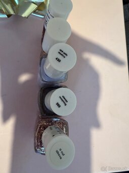 Essie laky na nechty - 3