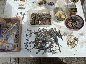 NÁHRADNÉ VECI NA HODINY - 3