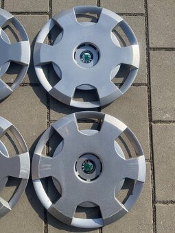 Kryty kolies,puklice Škoda Fabia r15" - 3