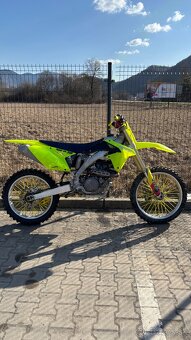 Suzuki RM-Z 450 (2013) – Striekačka - 3